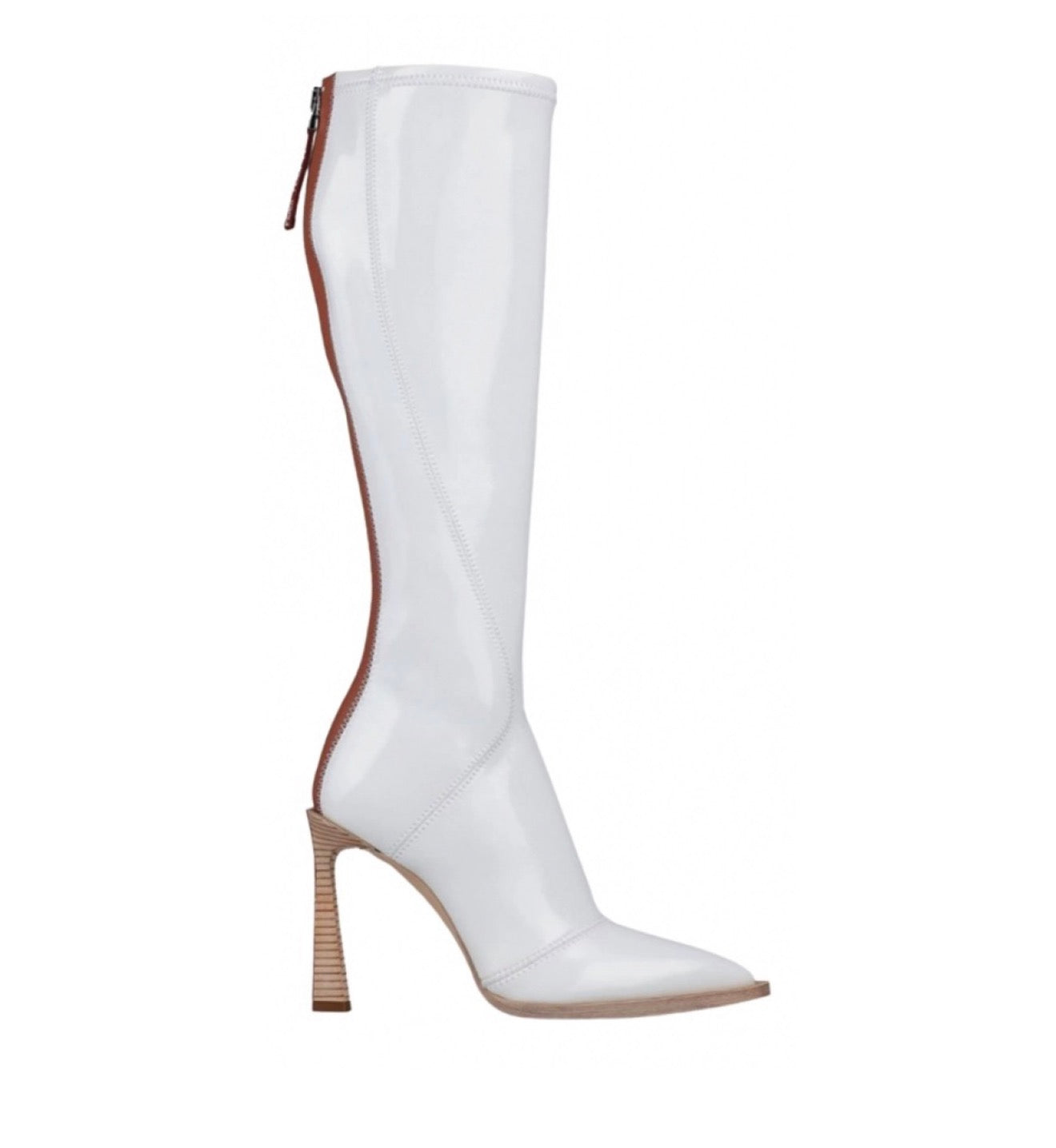Fendi Colibri white boots